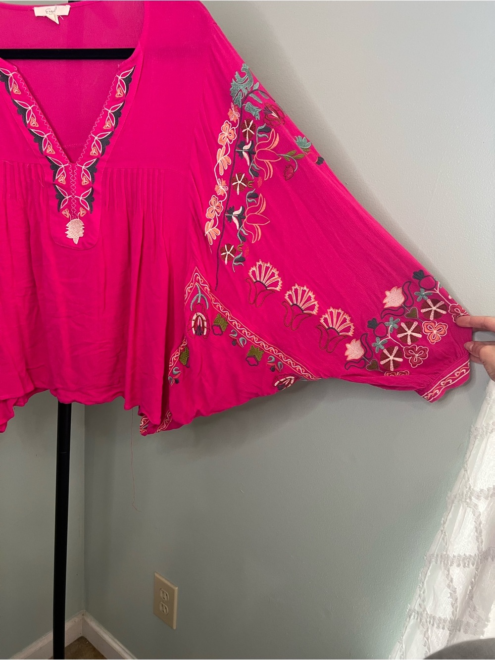 Easel Sz S Pink Embroidered Boho Peasant Blouse Balloon Sleeve Rayon - Picture 4 of 11